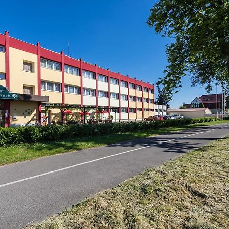 Hotel Stadt Витшток Экстерьер фото