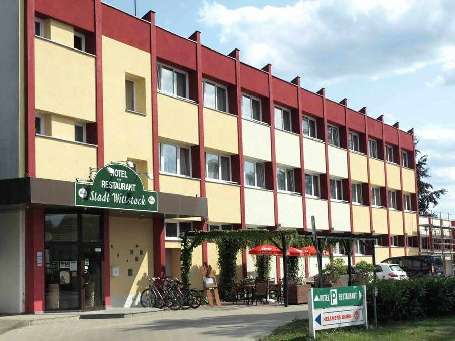 Hotel Stadt Витшток Экстерьер фото
